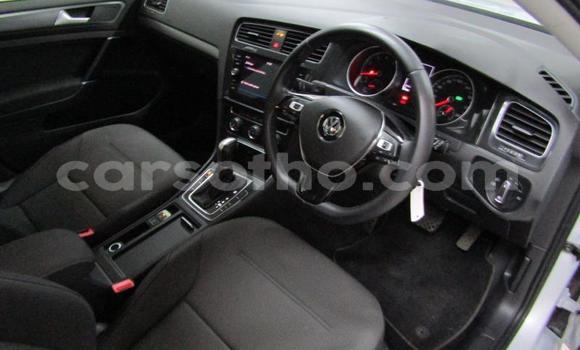 Sayi Na hannu Volkswagen Golf GTI White Mota in Import - Dubai a Maseru Sayi Na hannu Volkswagen Golf GTI White Mota in Import - Dubai a Maseru