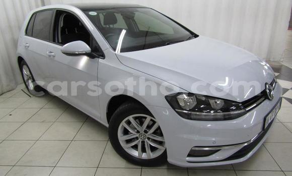 Sayi Na hannu Volkswagen Golf GTI White Mota in Import - Dubai a Maseru Sayi Na hannu Volkswagen Golf GTI White Mota in Import - Dubai a Maseru
