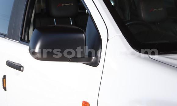 Acheter Occasion Voiture Isuzu KB Blanc à Maseru, Maseru Acheter Occasion Voiture Isuzu KB Blanc à Maseru, Maseru