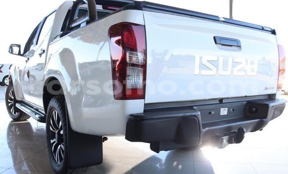 Acheter Occasion Voiture Isuzu KB Blanc à Maseru, Maseru Acheter Occasion Voiture Isuzu KB Blanc à Maseru, Maseru