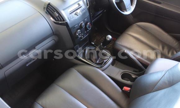 Acheter Occasion Voiture Isuzu KB Blanc à Maseru, Maseru Acheter Occasion Voiture Isuzu KB Blanc à Maseru, Maseru