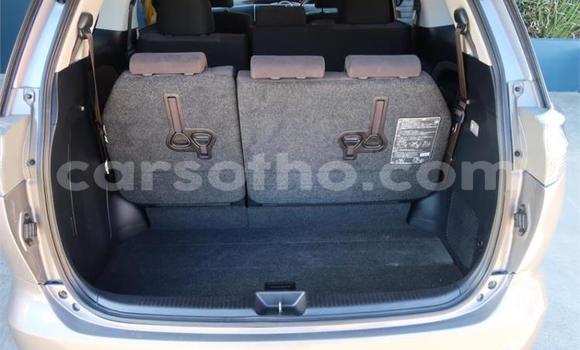 اشتري مستعمل Toyota Allion White سيارة في Butha Buthe في Butha-Buthe اشتري مستعمل Toyota Allion White سيارة في Butha Buthe في Butha-Buthe