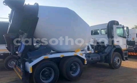 Acheter Occasion Utilitaire Mercedes‒Benz 2628 Blanc à Hlotse, Leribe Acheter Occasion Utilitaire Mercedes‒Benz 2628 Blanc à Hlotse, Leribe