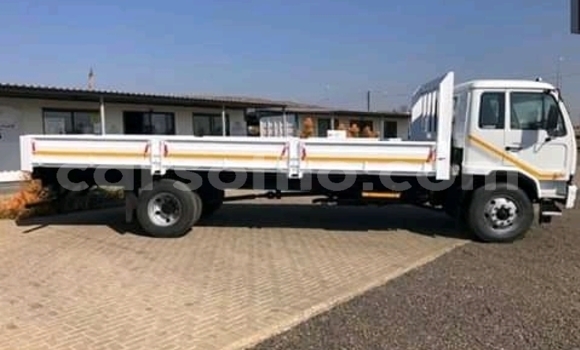 Buy Used Nissan UD White Truck in Hlotse in Leribe Buy Used Nissan UD White Truck in Hlotse in Leribe