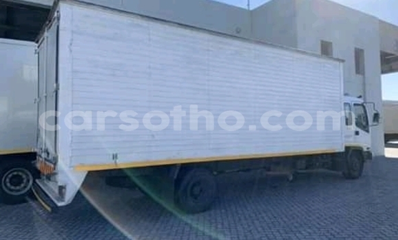 Buy Used Isuzu FTR 850 White Truck in Hlotse in Leribe Buy Used Isuzu FTR 850 White Truck in Hlotse in Leribe