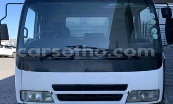 Buy Used Isuzu FTR 850 White Truck in Hlotse in Leribe Buy Used Isuzu FTR 850 White Truck in Hlotse in Leribe