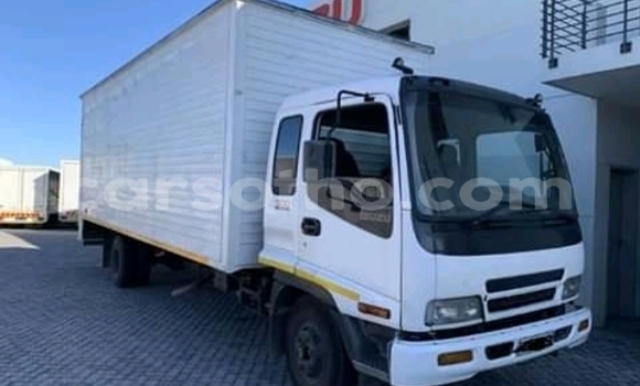 Buy Used Isuzu FTR 850 White Truck in Hlotse in Leribe Buy Used Isuzu FTR 850 White Truck in Hlotse in Leribe