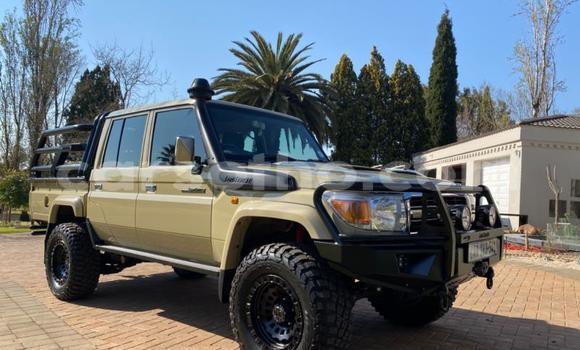 Acheter Occasion Voiture Toyota Land Cruiser Beige à Maseru, Maseru Acheter Occasion Voiture Toyota Land Cruiser Beige à Maseru, Maseru