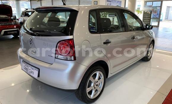Sayi Na hannu Volkswagen Polo Silver Mota in Import - Dubai a Maseru Sayi Na hannu Volkswagen Polo Silver Mota in Import - Dubai a Maseru