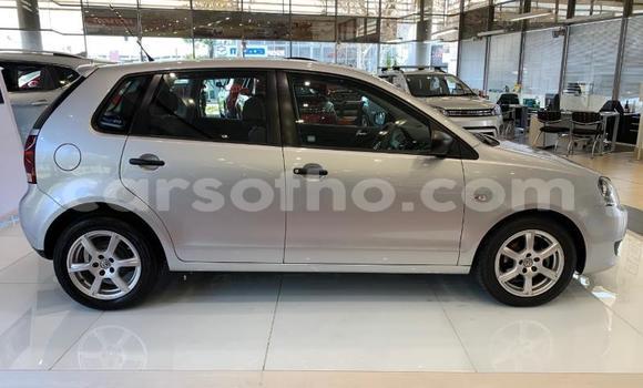 Sayi Na hannu Volkswagen Polo Silver Mota in Import - Dubai a Maseru Sayi Na hannu Volkswagen Polo Silver Mota in Import - Dubai a Maseru