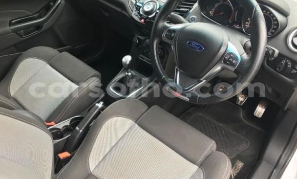 اشتري مستعمل Ford Fiesta White سيارة في Maseru في Maseru اشتري مستعمل Ford Fiesta White سيارة في Maseru في Maseru