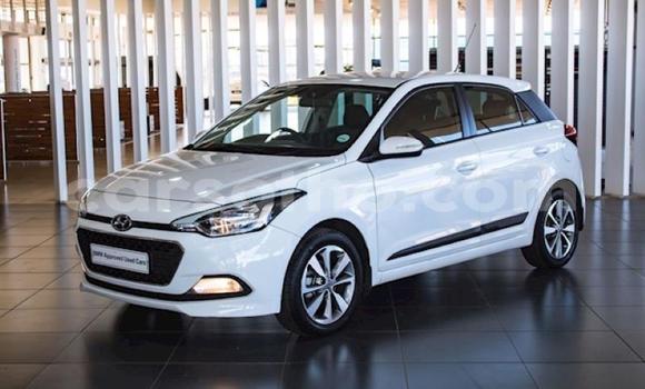 Acheter Occasion Voiture Hyundai i20 Blanc à Import - Dubai, Maseru Acheter Occasion Voiture Hyundai i20 Blanc à Import - Dubai, Maseru