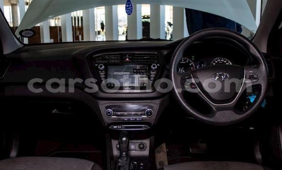 Acheter Occasion Voiture Hyundai i20 Blanc à Import - Dubai, Maseru Acheter Occasion Voiture Hyundai i20 Blanc à Import - Dubai, Maseru