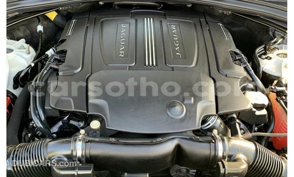 Sayi Imported Jaguar F-Pace White Mota in Import - Dubai a Maseru Sayi Imported Jaguar F-Pace White Mota in Import - Dubai a Maseru