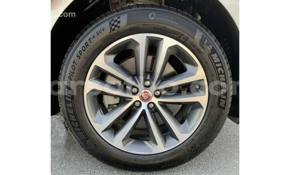 Sayi Imported Jaguar F-Pace White Mota in Import - Dubai a Maseru Sayi Imported Jaguar F-Pace White Mota in Import - Dubai a Maseru