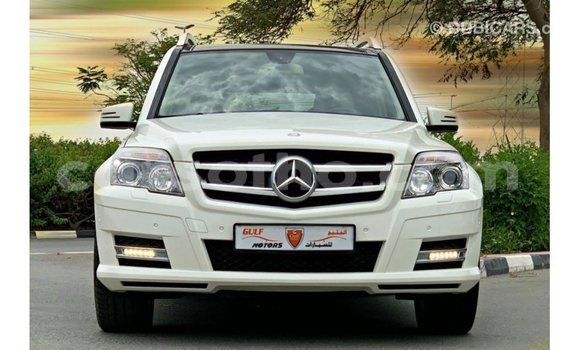 Sayi Imported Mercedes-Benz 190 White Mota in Import - Dubai a Maseru Sayi Imported Mercedes-Benz 190 White Mota in Import - Dubai a Maseru