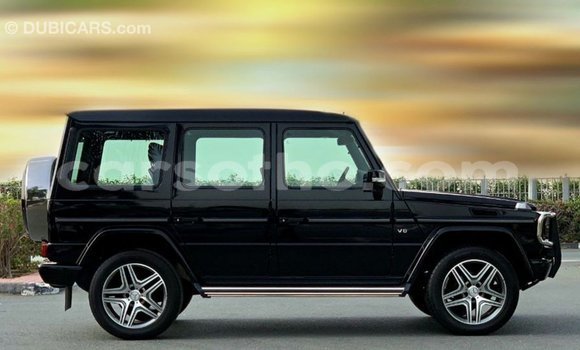 Sayi Imported Mercedes-Benz 190 Black Mota in Import - Dubai a Maseru Sayi Imported Mercedes-Benz 190 Black Mota in Import - Dubai a Maseru