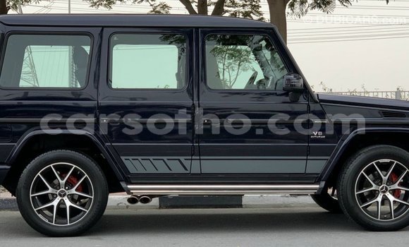 Sayi Imported Mercedes-Benz 190 Blue Mota in Import - Dubai a Maseru Sayi Imported Mercedes-Benz 190 Blue Mota in Import - Dubai a Maseru