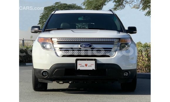 Buy Import Ford Explorer White Car in Import - Dubai in Maseru Buy Import Ford Explorer White Car in Import - Dubai in Maseru