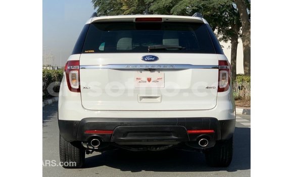 Buy Import Ford Explorer White Car in Import - Dubai in Maseru Buy Import Ford Explorer White Car in Import - Dubai in Maseru