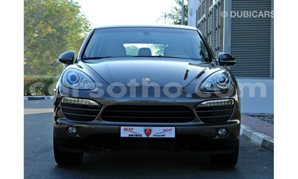 Sayi Imported Porsche Cayenne Brown Mota in Import - Dubai a Maseru Sayi Imported Porsche Cayenne Brown Mota in Import - Dubai a Maseru