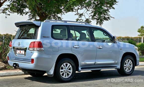 Buy Import Toyota Land Cruiser Blue Car in Import - Dubai in Maseru Buy Import Toyota Land Cruiser Blue Car in Import - Dubai in Maseru