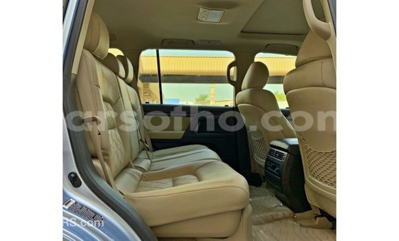 Buy Import Toyota Land Cruiser Blue Car in Import - Dubai in Maseru Buy Import Toyota Land Cruiser Blue Car in Import - Dubai in Maseru