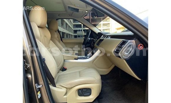 Sayi Imported Land Rover Range Rover Brown Mota in Import - Dubai a Maseru Sayi Imported Land Rover Range Rover Brown Mota in Import - Dubai a Maseru
