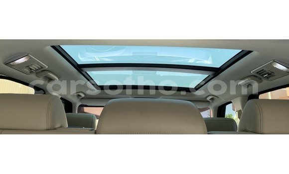 Sayi Imported Land Rover Range Rover Brown Mota in Import - Dubai a Maseru Sayi Imported Land Rover Range Rover Brown Mota in Import - Dubai a Maseru