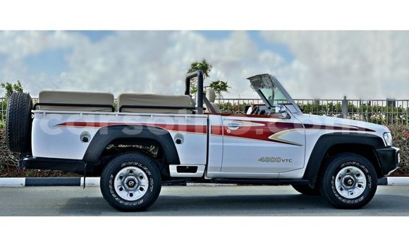 Sayi Imported Nissan Patrol White Mota in Import - Dubai a Maseru Sayi Imported Nissan Patrol White Mota in Import - Dubai a Maseru