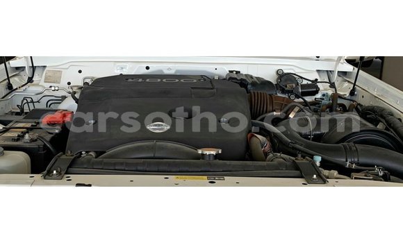 Sayi Imported Nissan Patrol White Mota in Import - Dubai a Maseru Sayi Imported Nissan Patrol White Mota in Import - Dubai a Maseru