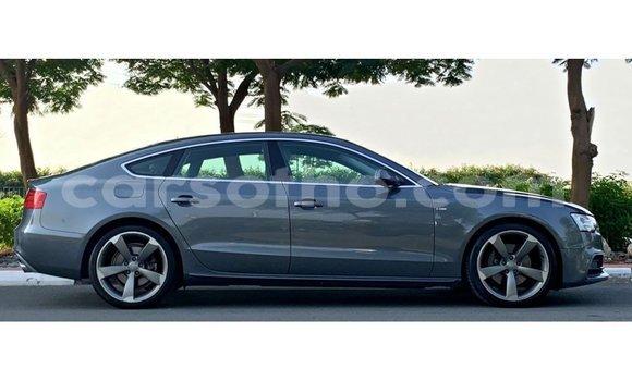 Sayi Imported Audi 100 Other Mota in Import - Dubai a Maseru Sayi Imported Audi 100 Other Mota in Import - Dubai a Maseru