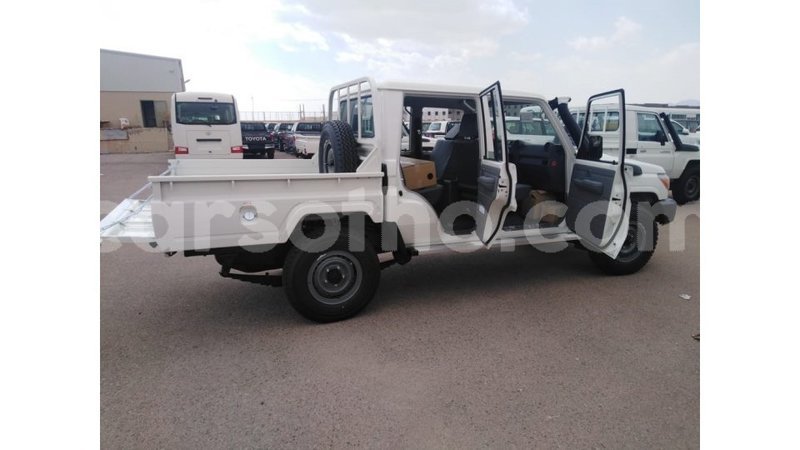 Big with watermark toyota land cruiser maseru import dubai 18854