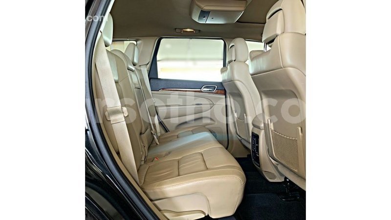 Big with watermark jeep grand cherokee maseru import dubai 18856