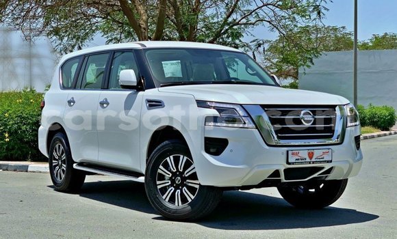 Sayi Imported Nissan Patrol White Mota in Import - Dubai a Maseru Sayi Imported Nissan Patrol White Mota in Import - Dubai a Maseru