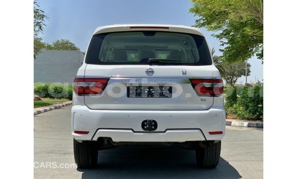 Sayi Imported Nissan Patrol White Mota in Import - Dubai a Maseru Sayi Imported Nissan Patrol White Mota in Import - Dubai a Maseru