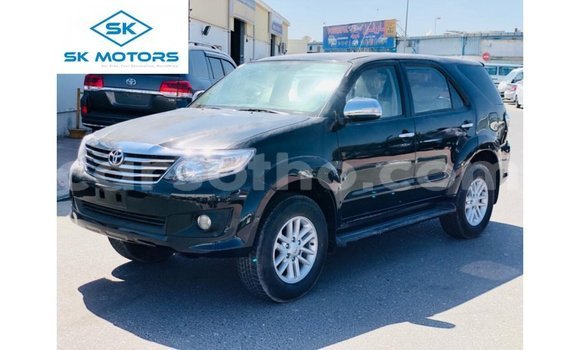 Sayi Imported Toyota Fortuner Black Mota in Import - Dubai a Maseru Sayi Imported Toyota Fortuner Black Mota in Import - Dubai a Maseru