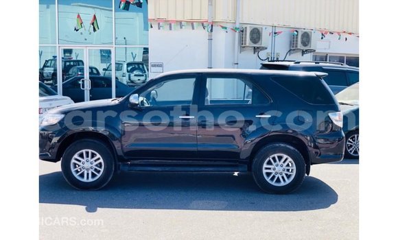 Sayi Imported Toyota Fortuner Black Mota in Import - Dubai a Maseru Sayi Imported Toyota Fortuner Black Mota in Import - Dubai a Maseru