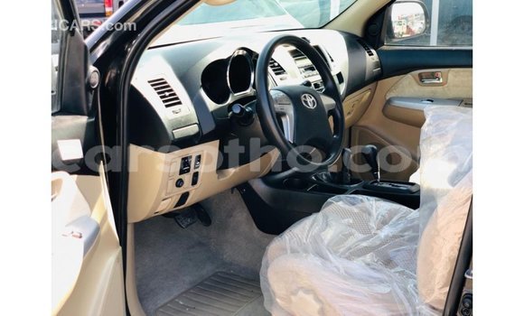 Sayi Imported Toyota Fortuner Black Mota in Import - Dubai a Maseru Sayi Imported Toyota Fortuner Black Mota in Import - Dubai a Maseru