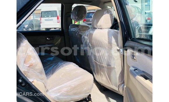 Sayi Imported Toyota Fortuner Black Mota in Import - Dubai a Maseru Sayi Imported Toyota Fortuner Black Mota in Import - Dubai a Maseru
