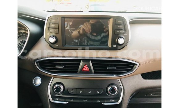 Sayi Imported Hyundai Santa Fe Brown Mota in Import - Dubai a Maseru Sayi Imported Hyundai Santa Fe Brown Mota in Import - Dubai a Maseru