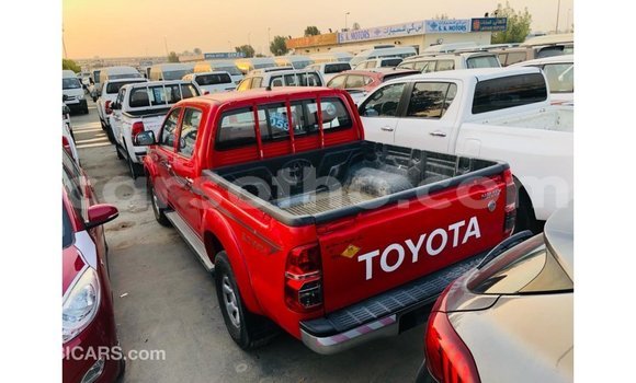 Sayi Imported Toyota Hilux Red Mota in Import - Dubai a Maseru Sayi Imported Toyota Hilux Red Mota in Import - Dubai a Maseru