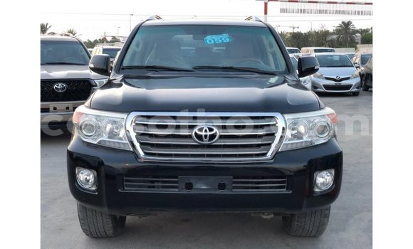 Buy Import Toyota Land Cruiser Black Car in Import - Dubai in Maseru Buy Import Toyota Land Cruiser Black Car in Import - Dubai in Maseru