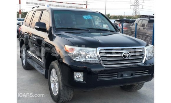 Buy Import Toyota Land Cruiser Black Car in Import - Dubai in Maseru Buy Import Toyota Land Cruiser Black Car in Import - Dubai in Maseru
