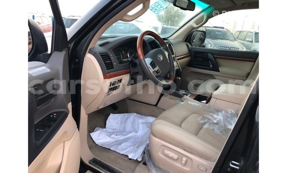 Buy Import Toyota Land Cruiser Black Car in Import - Dubai in Maseru Buy Import Toyota Land Cruiser Black Car in Import - Dubai in Maseru