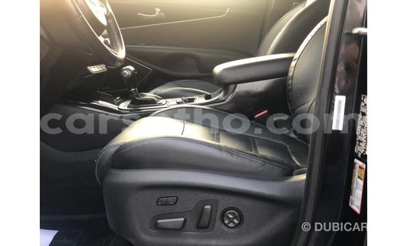 Sayi Imported Kia Sorento Black Mota in Import - Dubai a Maseru Sayi Imported Kia Sorento Black Mota in Import - Dubai a Maseru