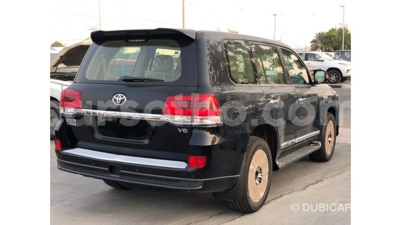 Big with watermark toyota land cruiser maseru import dubai 18880