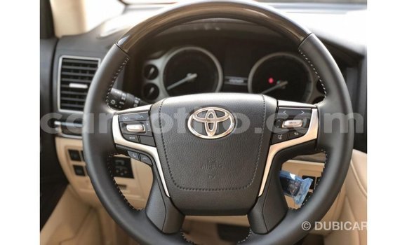 اشتري Imported Toyota Land Cruiser Black سيارة في Import - Dubai في Maseru اشتري Imported Toyota Land Cruiser Black سيارة في Import - Dubai في Maseru