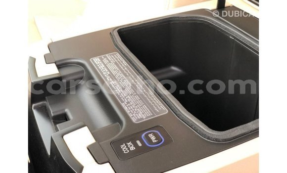 اشتري Imported Toyota Land Cruiser Black سيارة في Import - Dubai في Maseru اشتري Imported Toyota Land Cruiser Black سيارة في Import - Dubai في Maseru