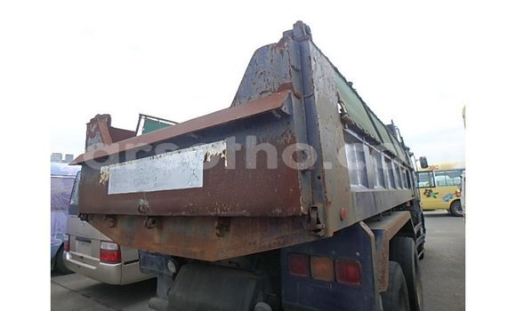 Buy Import Nissan Evalia Blue Truck in Import - Dubai in Maseru Buy Import Nissan Evalia Blue Truck in Import - Dubai in Maseru